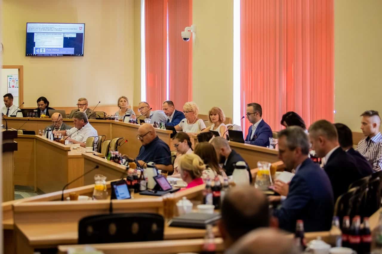 Wiele pytań bez odpowiedzi! Opozycja żąda nadzwyczajnej sesji Rady Miasta Racibórz!