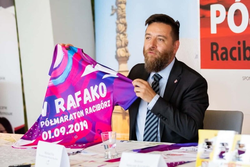 V Rafako Półmaraton Racibórz. Zaprezentowano koszulkę oraz medal [ZDJĘCIA, LIVE, WIDEO]