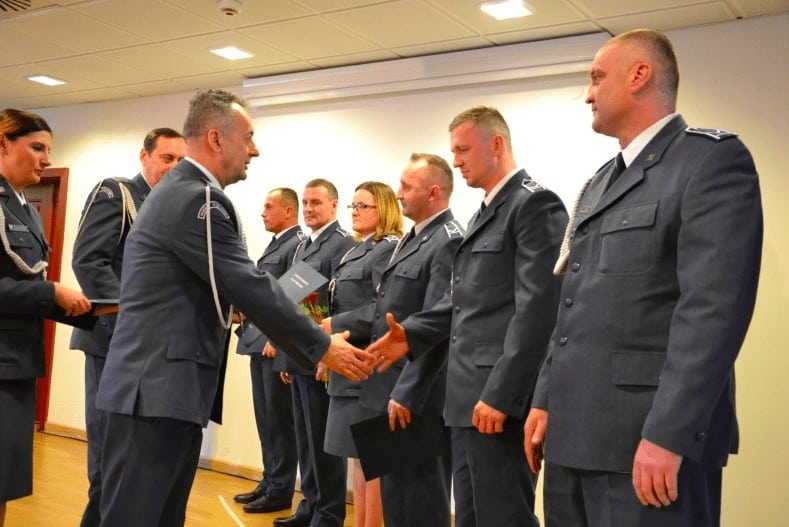Raciborscy funkcjonariusze ZK odznaczeni medalem Ligi Obrony Kraju