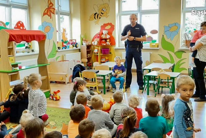 O bezpieczeństwie w przedszkolu w Łańcach i Kobyli [ZDJĘCIA]