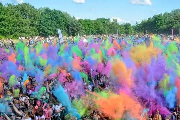 Festiwal kolorów na pożegnanie lata w Kuźni Raciborskiej