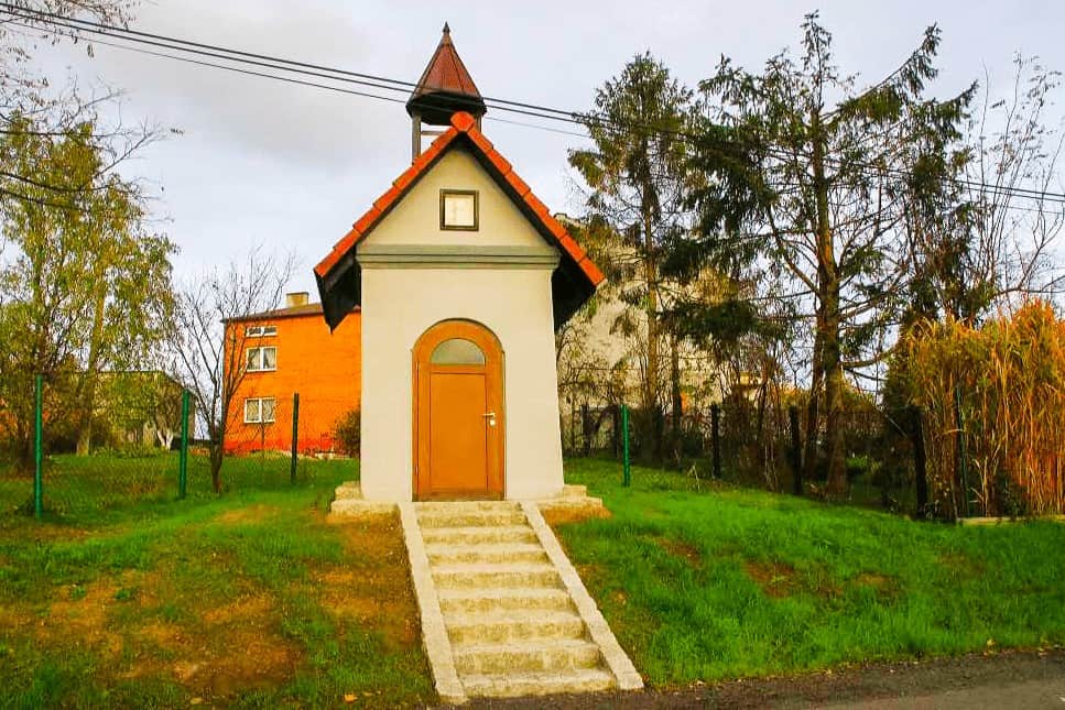 Poświęcono wyremontowaną kapliczkę w Rzuchowie
