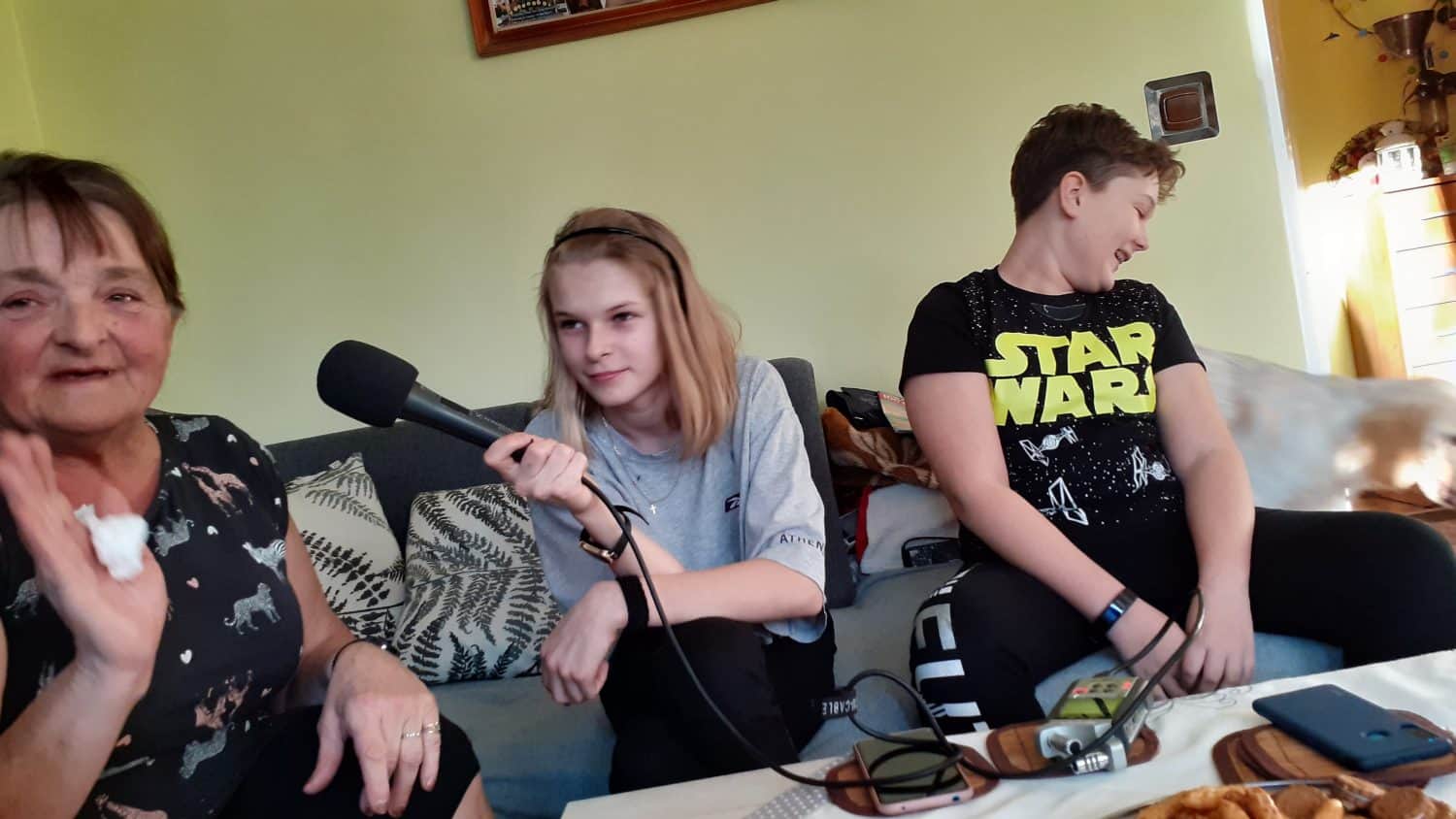 Młodzież ze Strefy u rodziny w Strzybniku. Opowiadają o adopcji Fiko [WIDEO, ZDJĘCIA]