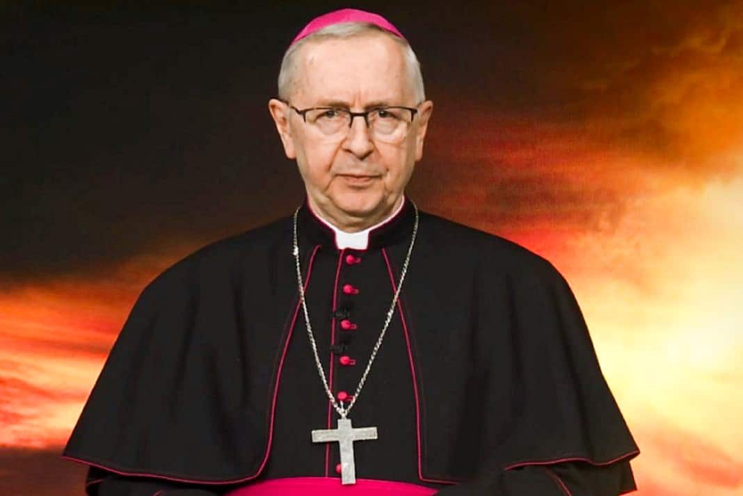 Przewodniczący Episkopatu w orędziu: Kościół w Polsce podziela niepokoje i cierpienia całego społeczeństwa [WIDEO]