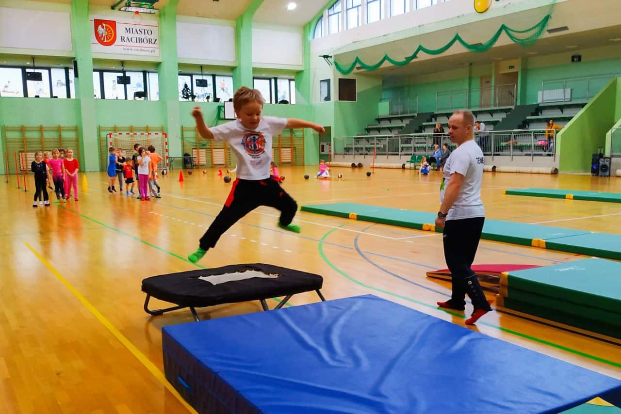 OSiR zachęca dzieci i młodzież do udziału w maratonie akrobatycznym