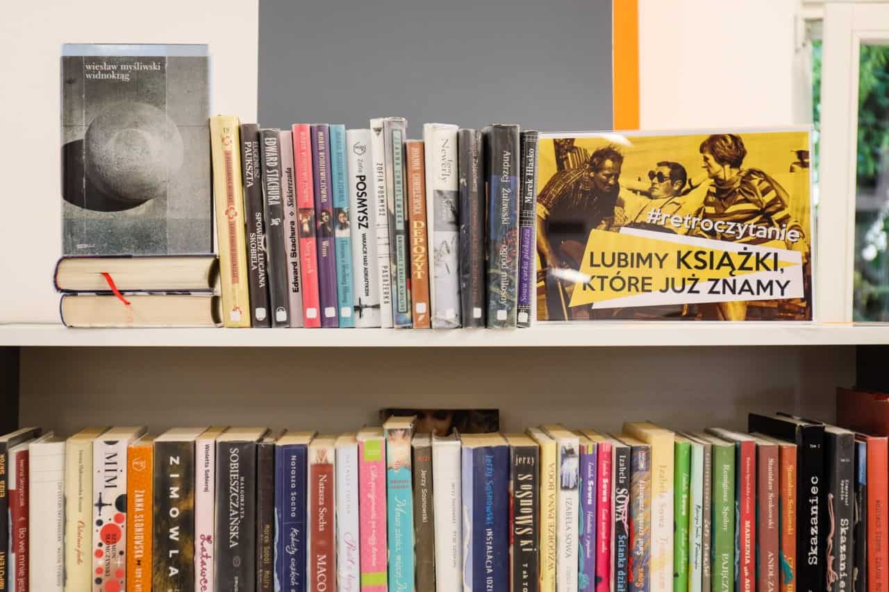Lubimy książki, które już znamy... Raciborska biblioteka zachęca do #retroczytania