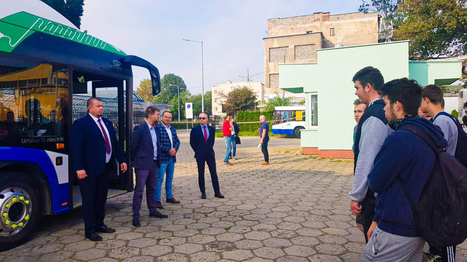 Raciborski PKS zaprezentował elektryczny autobus [ZDJĘCIA]