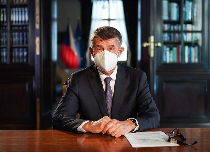 Premier Czech przyznał, że popełnił błąd w walce z epidemią koronawirusa