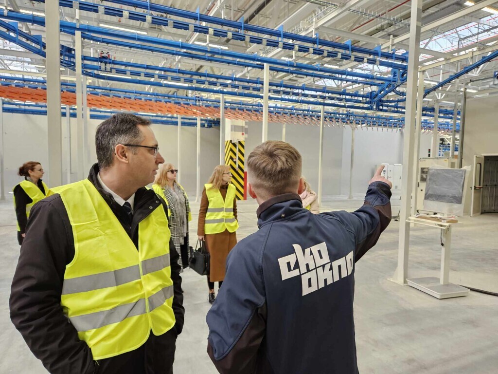 Eko-Okna otwierają nową fabrykę. Zakład szuka 1000 osób do pracy [ZDJĘCIA]