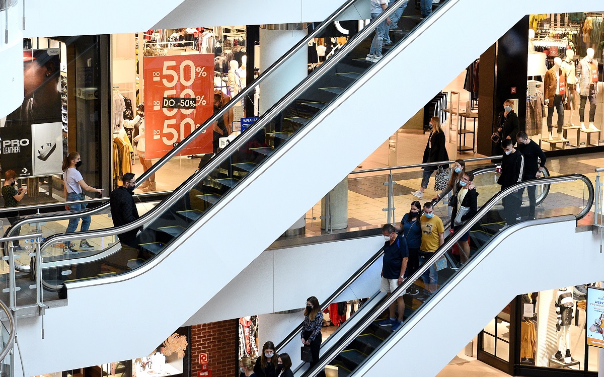 Galerie i centra handlowe odbudowują ruch i liczbę klientów