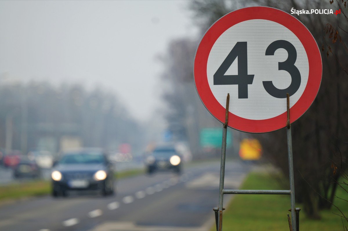 Policja: Uwaga! Nowe ograniczenie prędkości do 43 km/h
