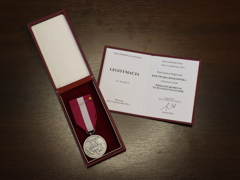 Joanna Koczwara-Kozłowska odznaczona Medalem Srebrnym za Długotrwałą Służbę