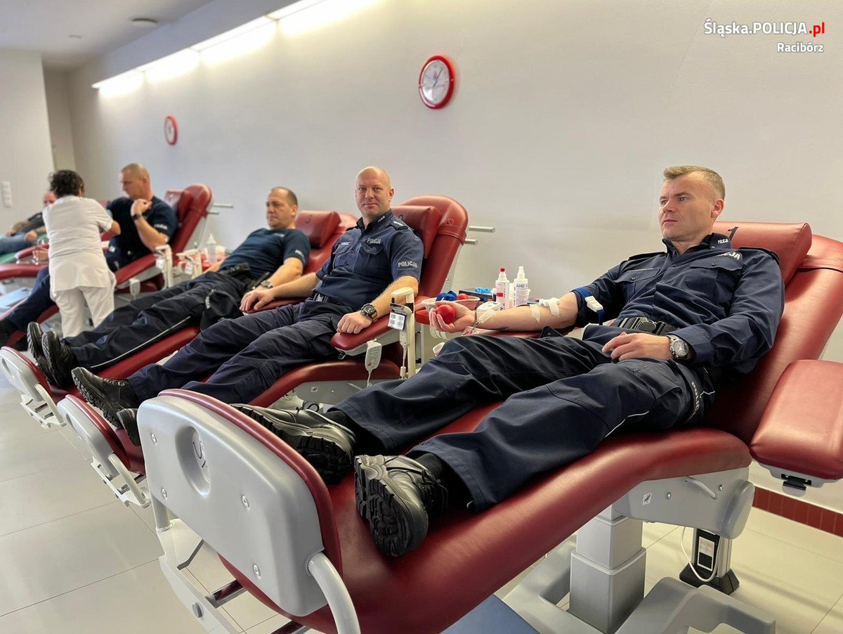W raciborskiej komendzie policji powstał klub honorowych dawców krwi